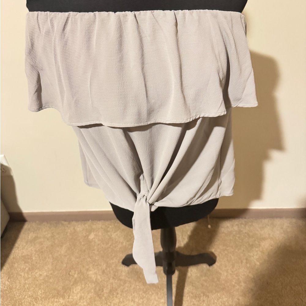Inorin Gray Strapless Ruffle Tie Front Size Large Top - Picture 3 of 10